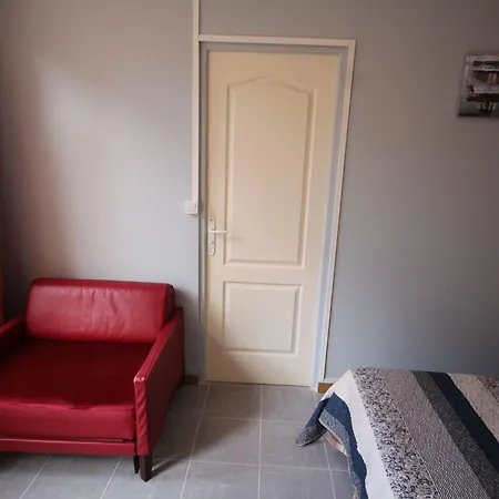 라헬 3* Le Pré-Saint-Gervais