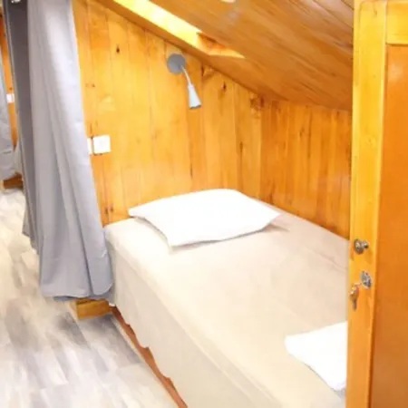 Hotel Rachel 3*