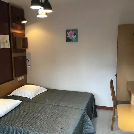 라헬 호텔 3*